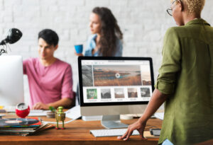 teamwork-discussion-meeting-brainstorming-start-up-concept