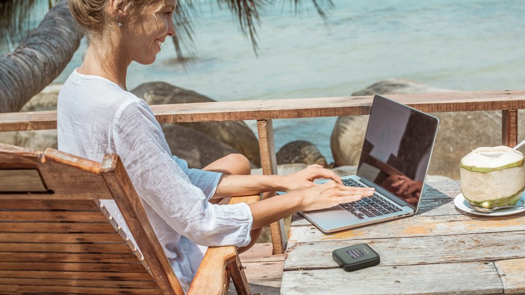 NETGEAR_M3_Lifestyle_Image
