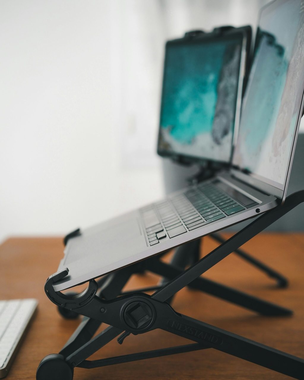 kevin-charit-Cpmh9L2cY5k-unsplash (1)