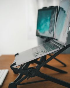 kevin-charit-Cpmh9L2cY5k-unsplash (1)