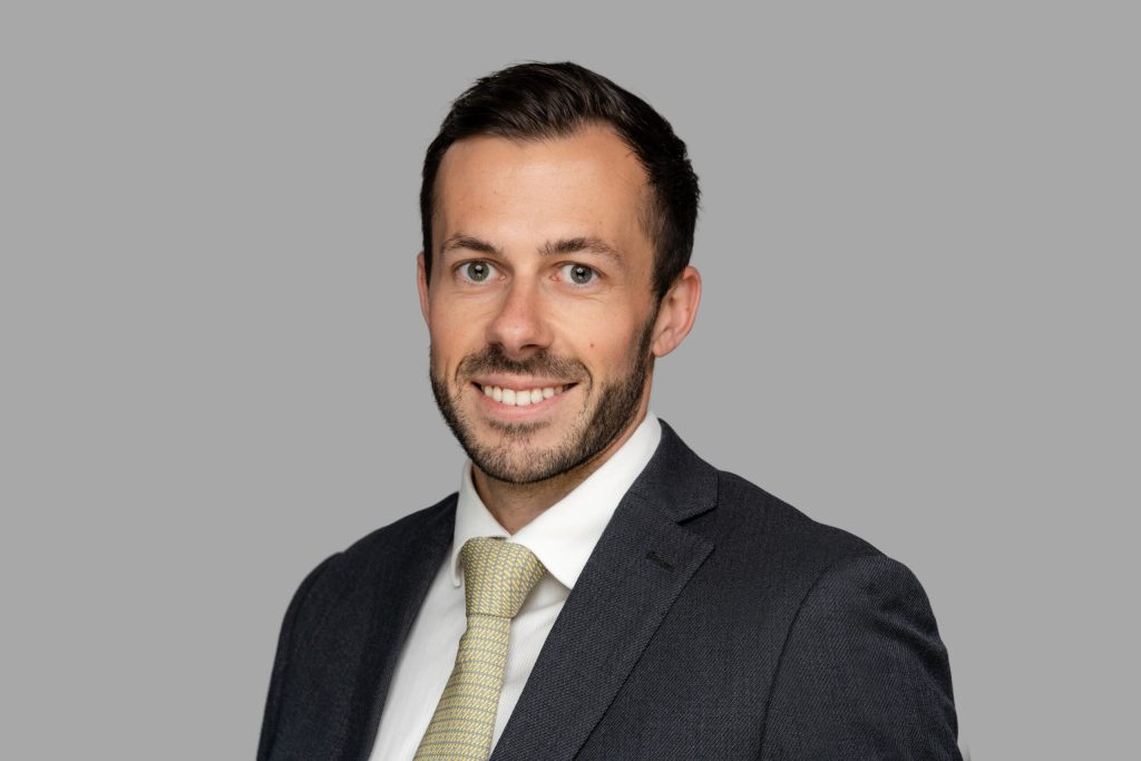 Corporate Commercial - Toby Walker